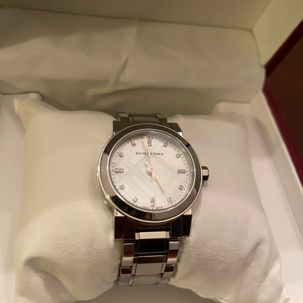 Burberry Mother of Pearl Watch - Picture 2 of 6